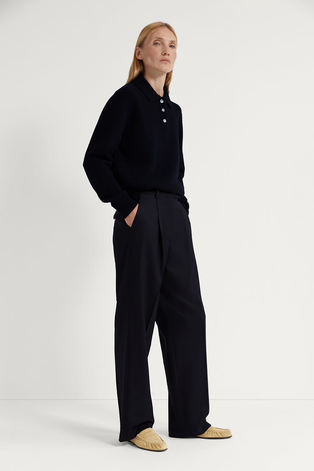 The Flannel Tailored Pants With Pleats Dark Blue
