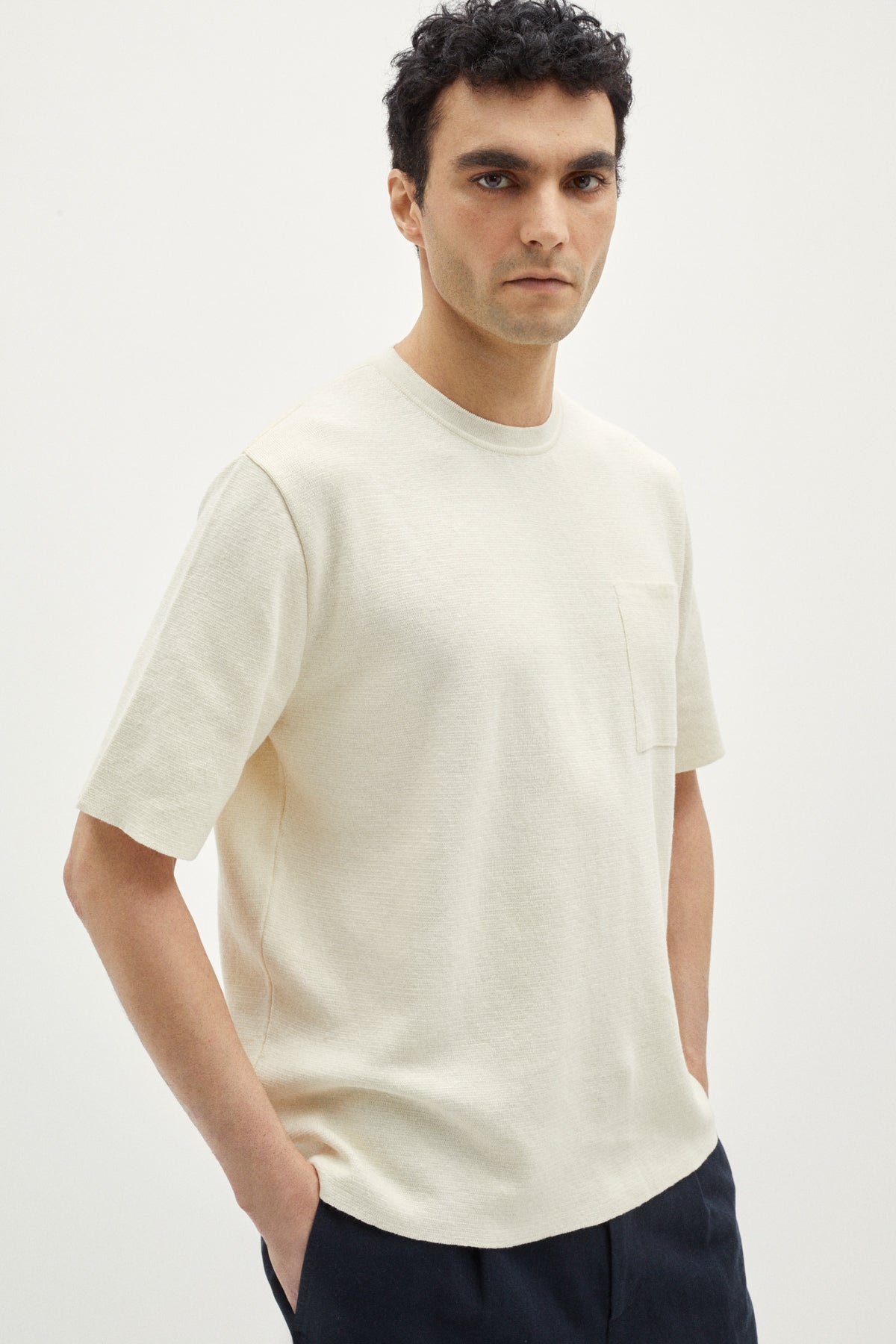the linen cotton relaxed fit t shirt milk white