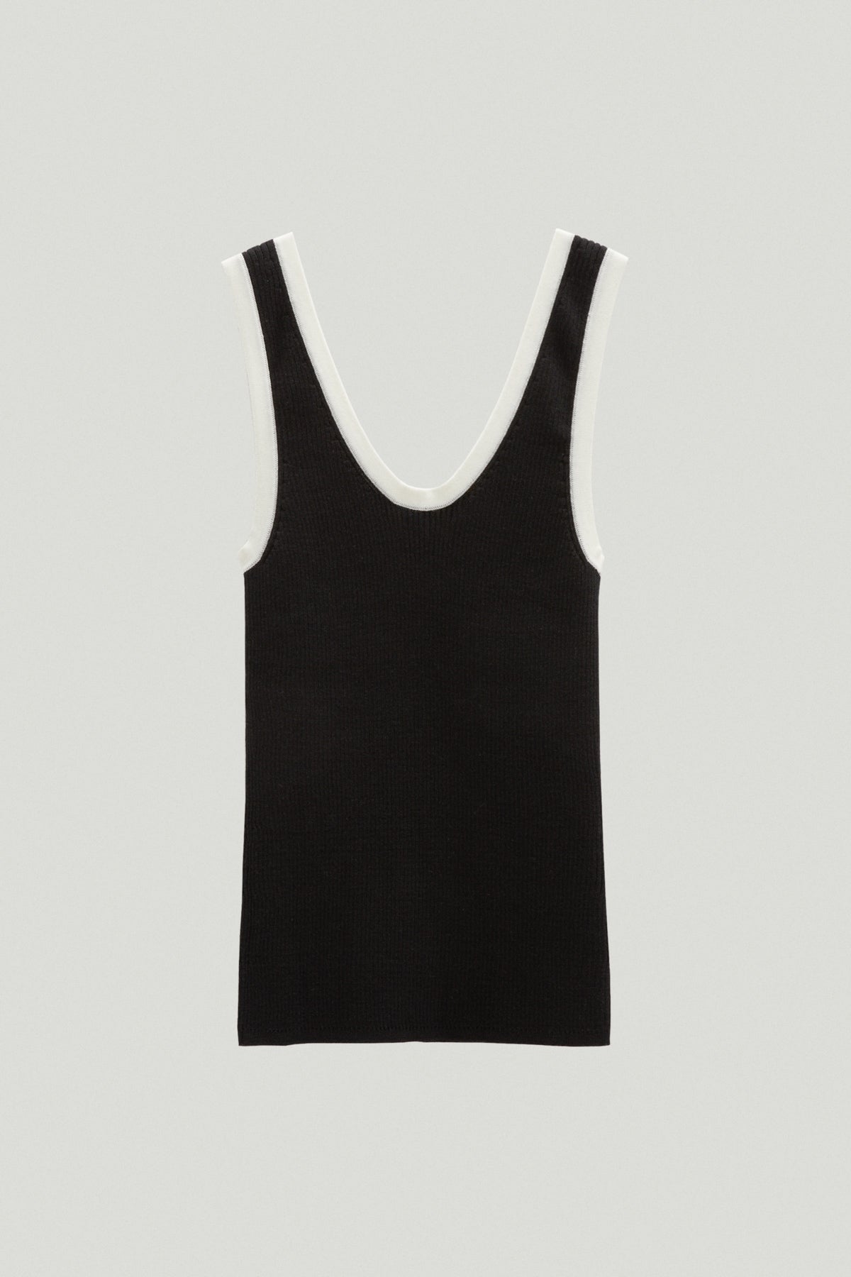 the organic cotton ribbed v neck tank top black