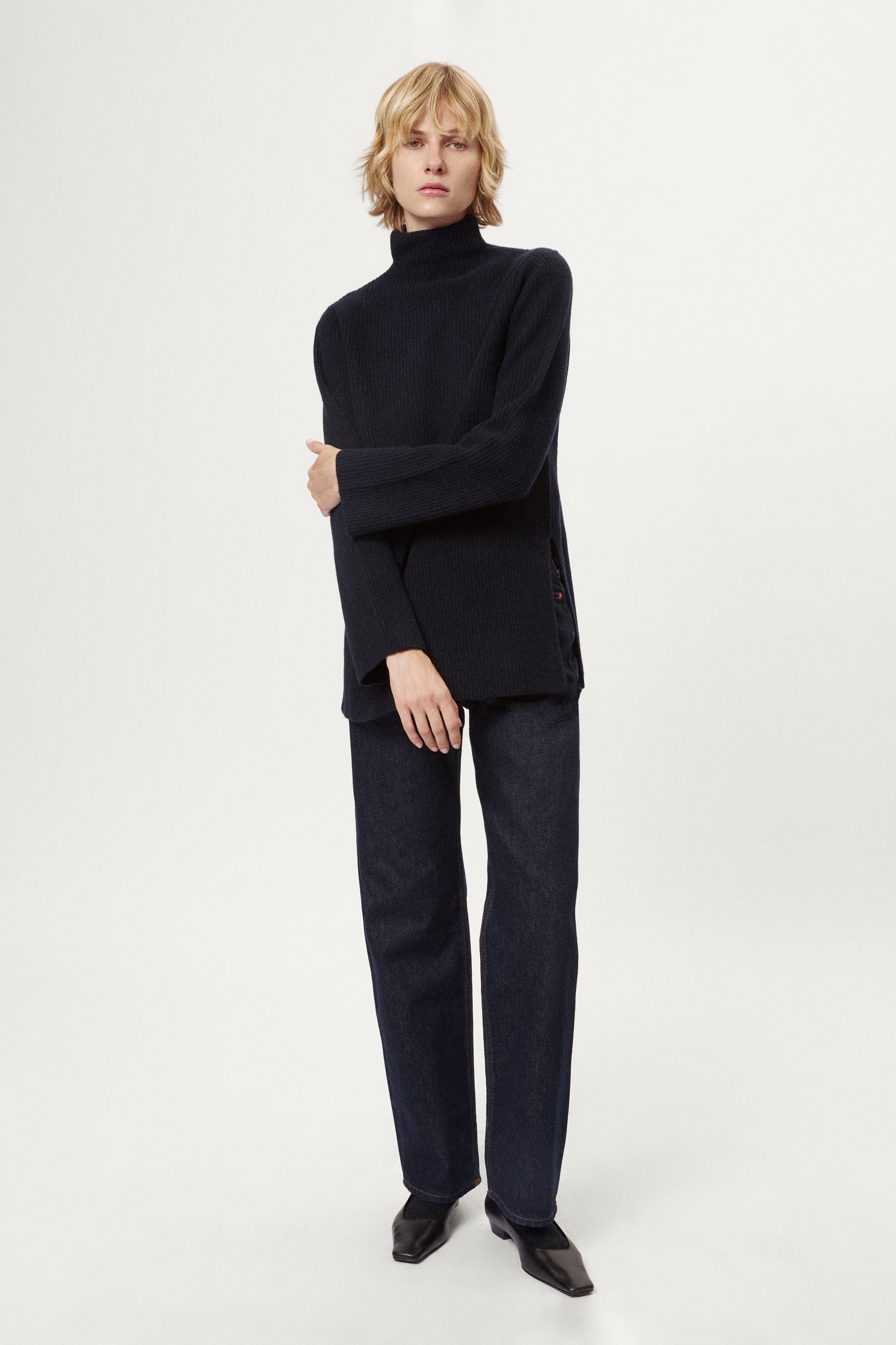 The Woolen Sleek High-neck