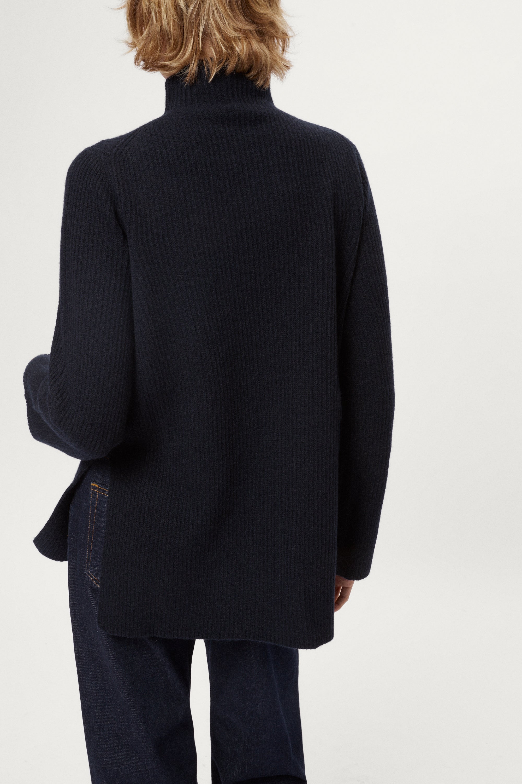 Pull long à col montant en laine