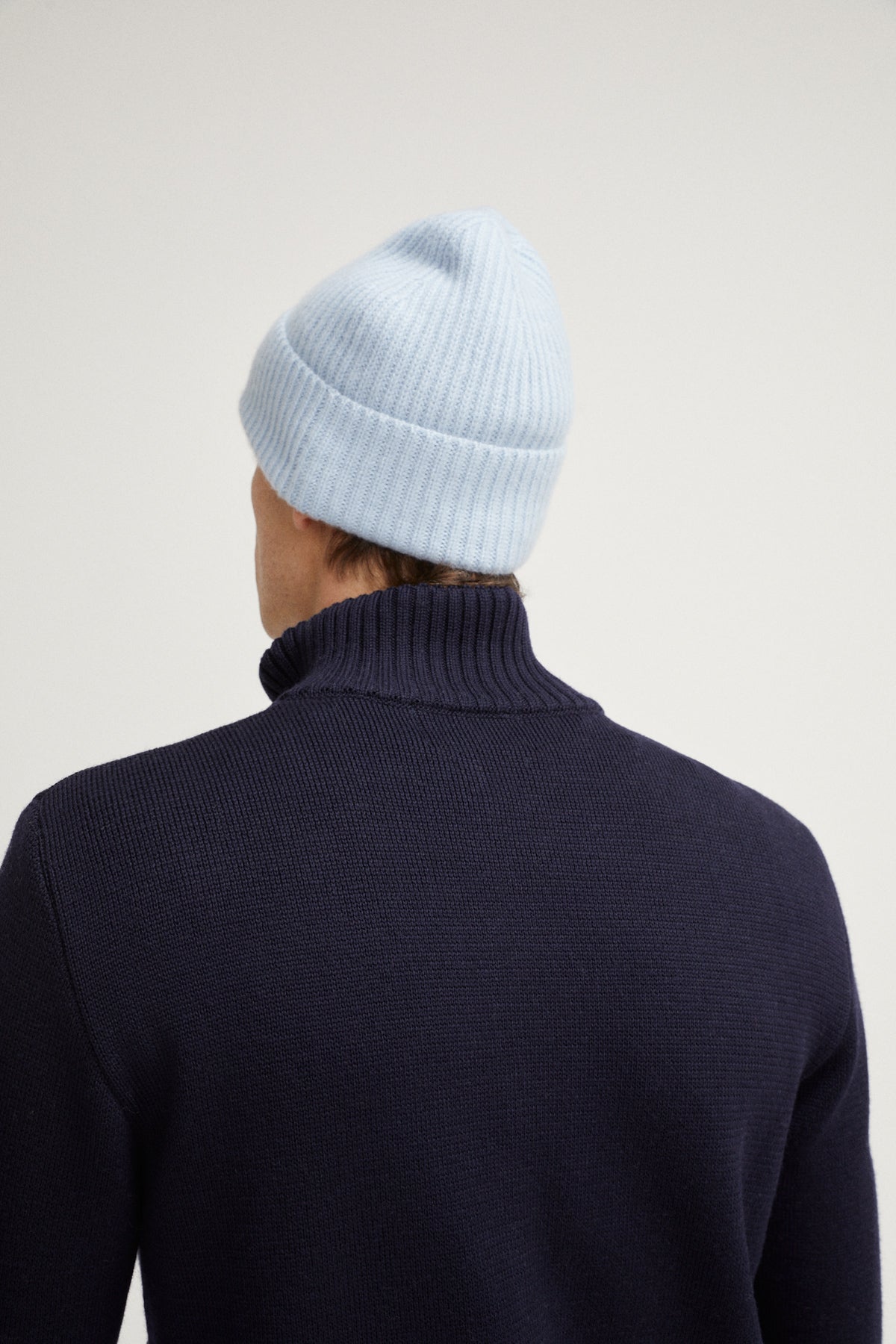 the cashmere beanie imperfect version 15 pastel blue