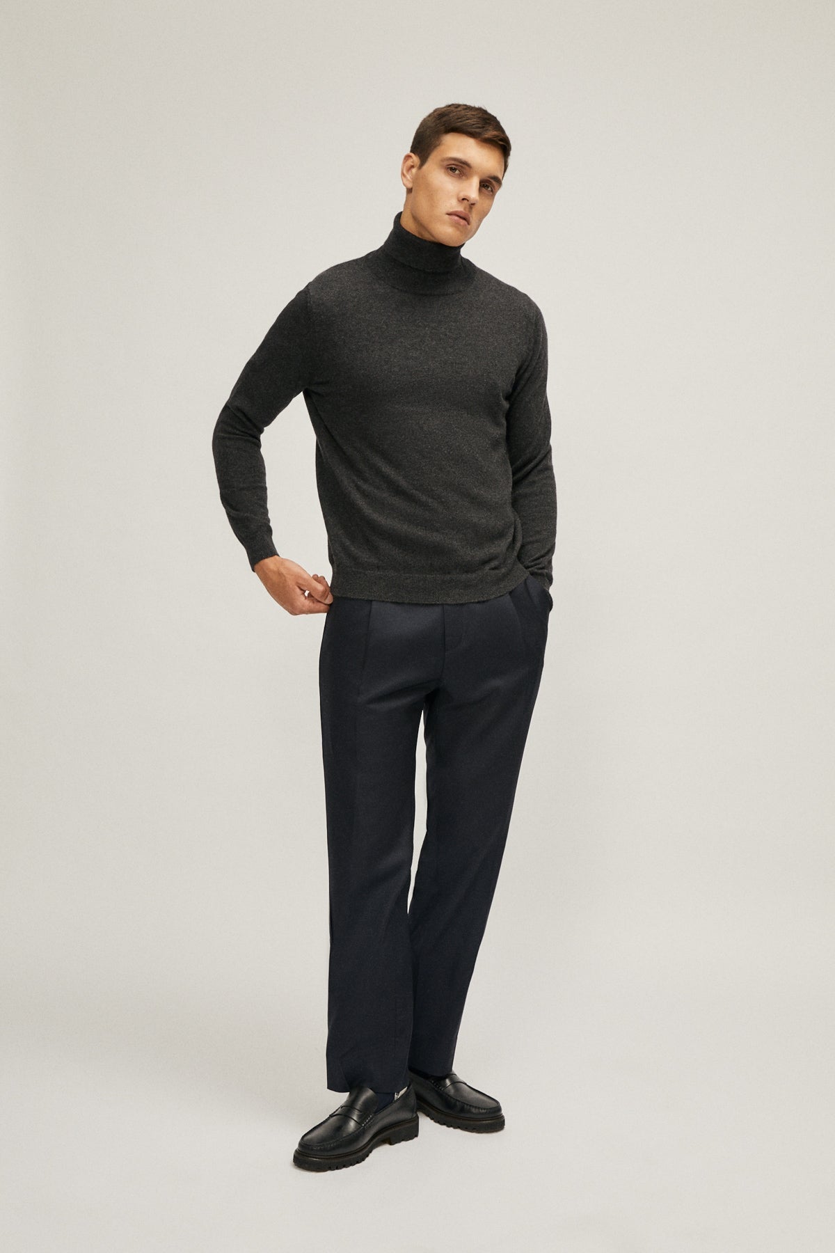 the cashmere roll neck sweater charcoal grey