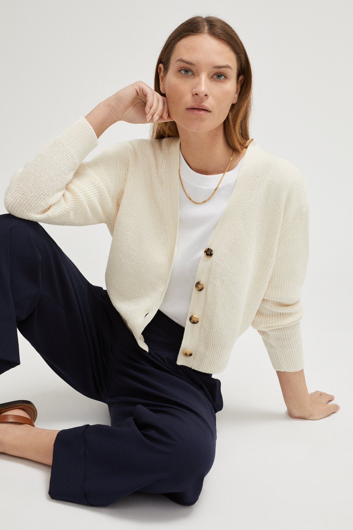 the linen cotton ribbed cropped cardigan milk white