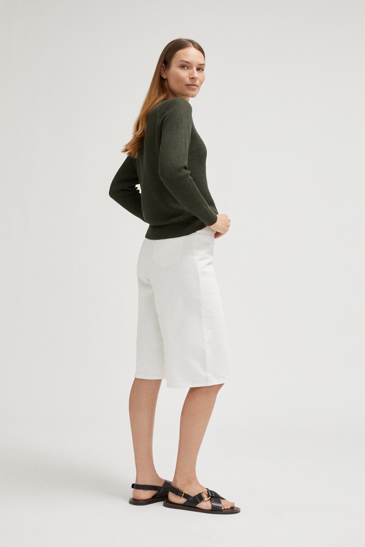 the linen cotton ribbed sweater military green