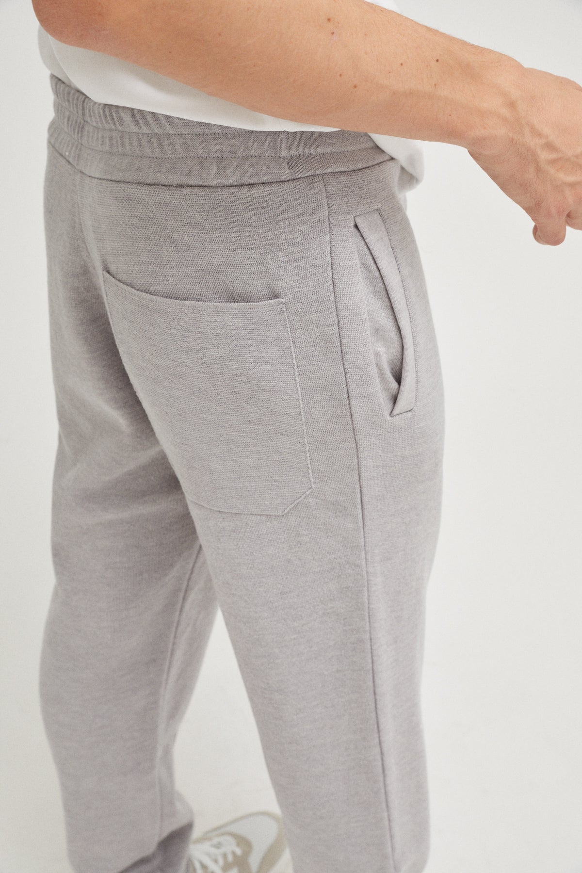 the merino wool jogger imperfect version 13 light grey