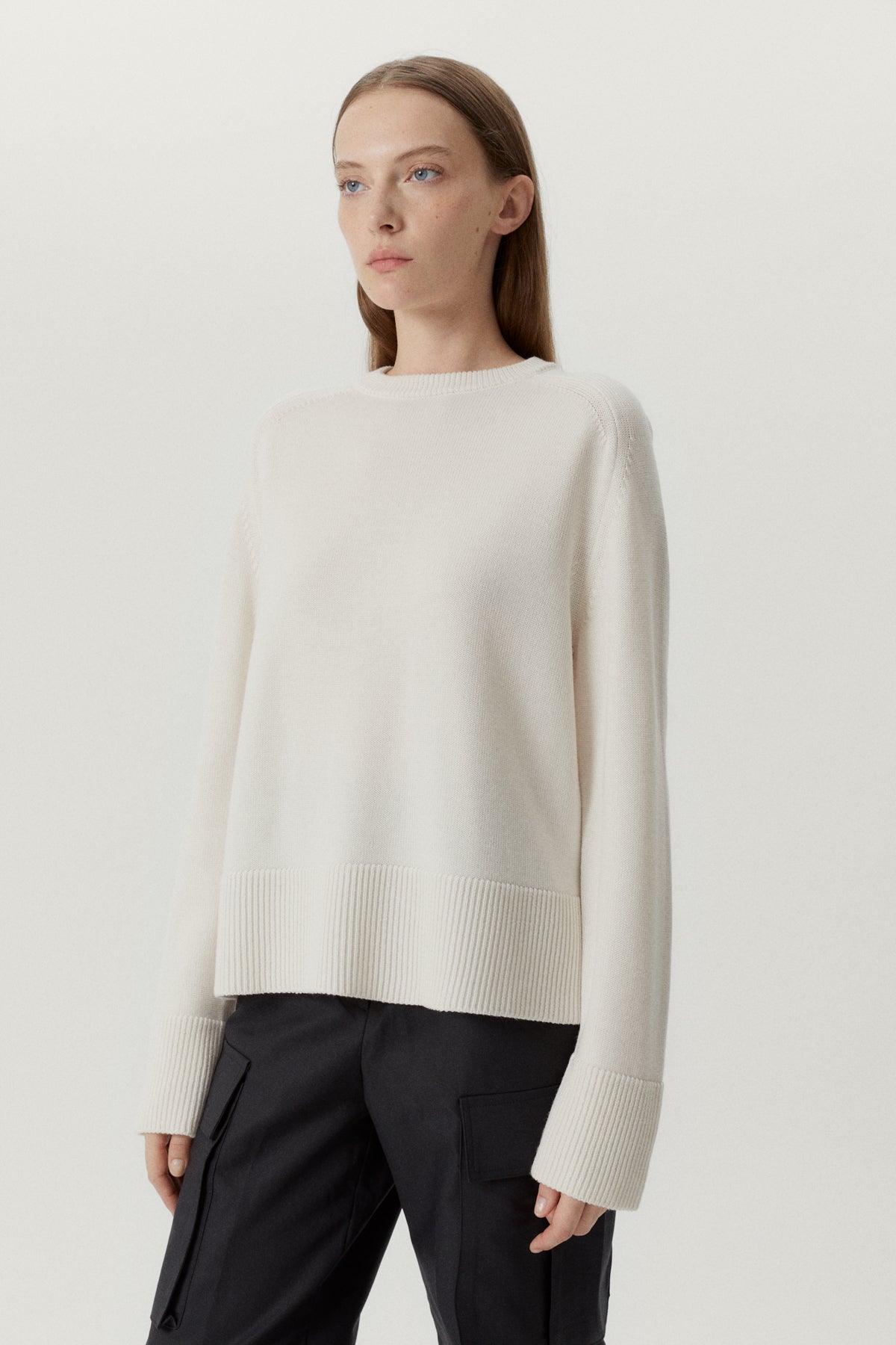 the merino wool boxy sweater snow white
