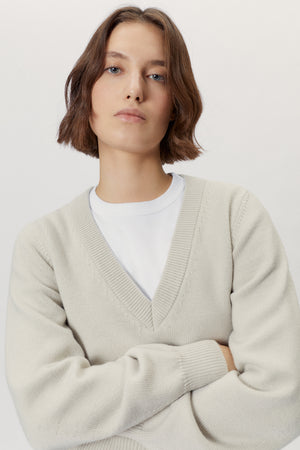 Pearl | The Merino Wool Cropped V-neck