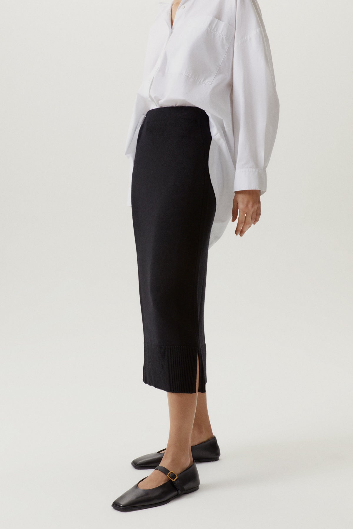 the merino wool skirt black