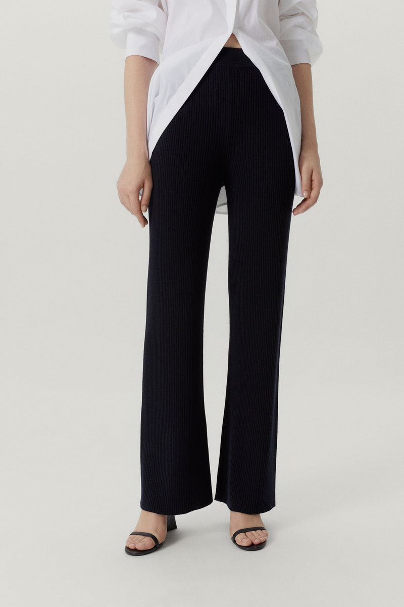 Oxford Blue | The Merino Wool Ribbed Pants