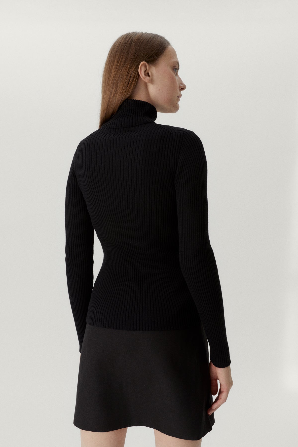 the merino wool ribbed roll neck black