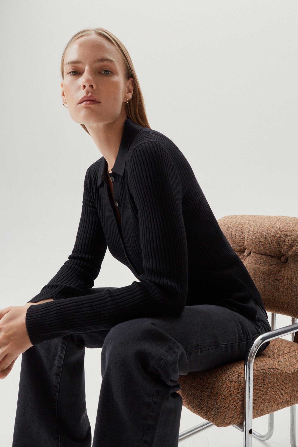 the merino wool ribbed shirt black