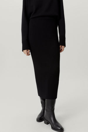 Black | The Merino Wool Ribbed Skirt