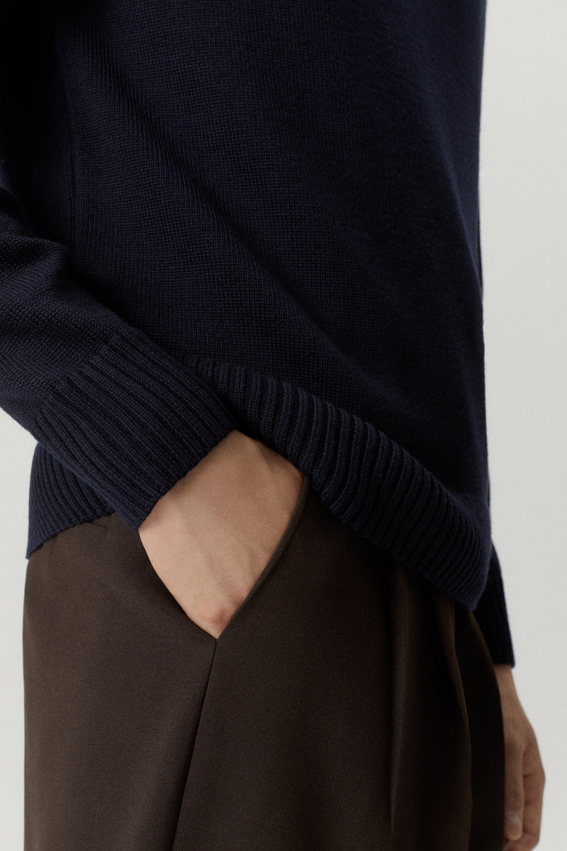 Oxford Blue | The Merino Wool Saddle Shoulder Sweater