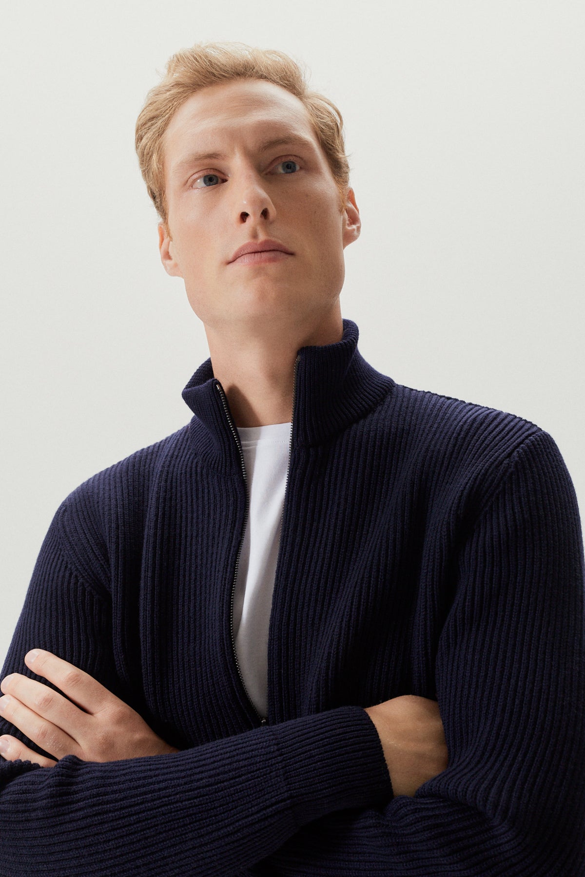 the merino wool zipped cardigan oxford blue