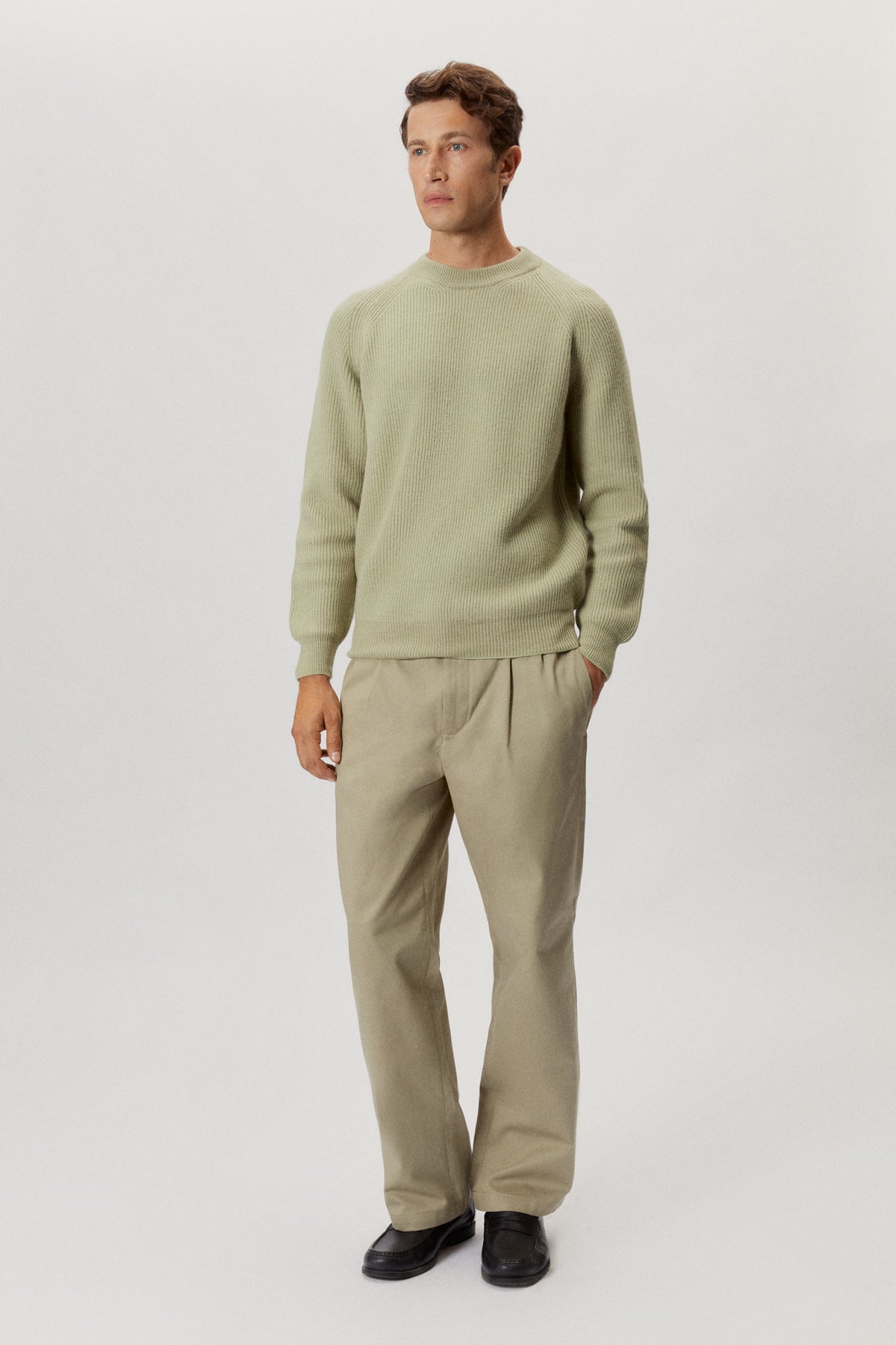 the natural dye crewneck sweater equisetum green