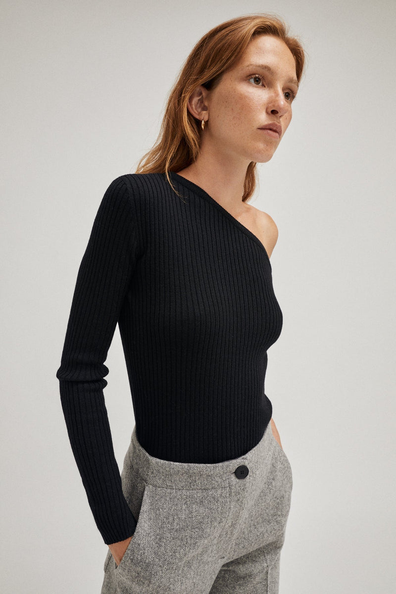 Black | The Merino Wool One-Shoulder Top