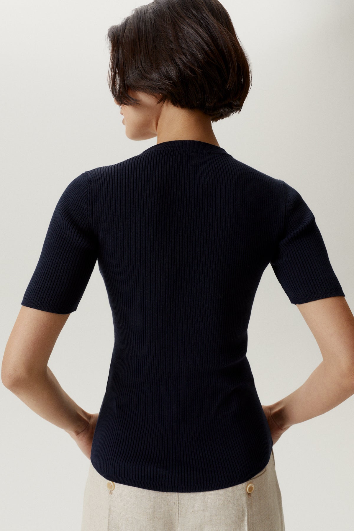 the organic cotton ribbed tee deep blue