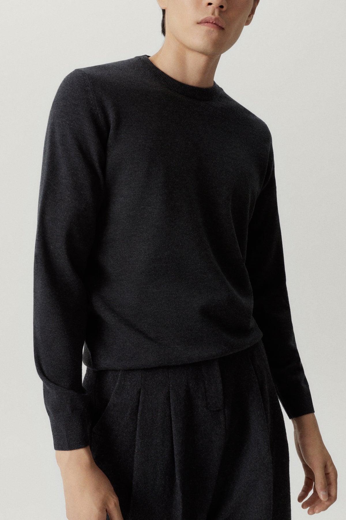 the ultrasoft round neck sweater anthracite melange