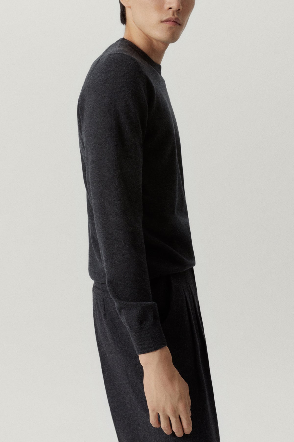 the ultrasoft round neck sweater anthracite melange