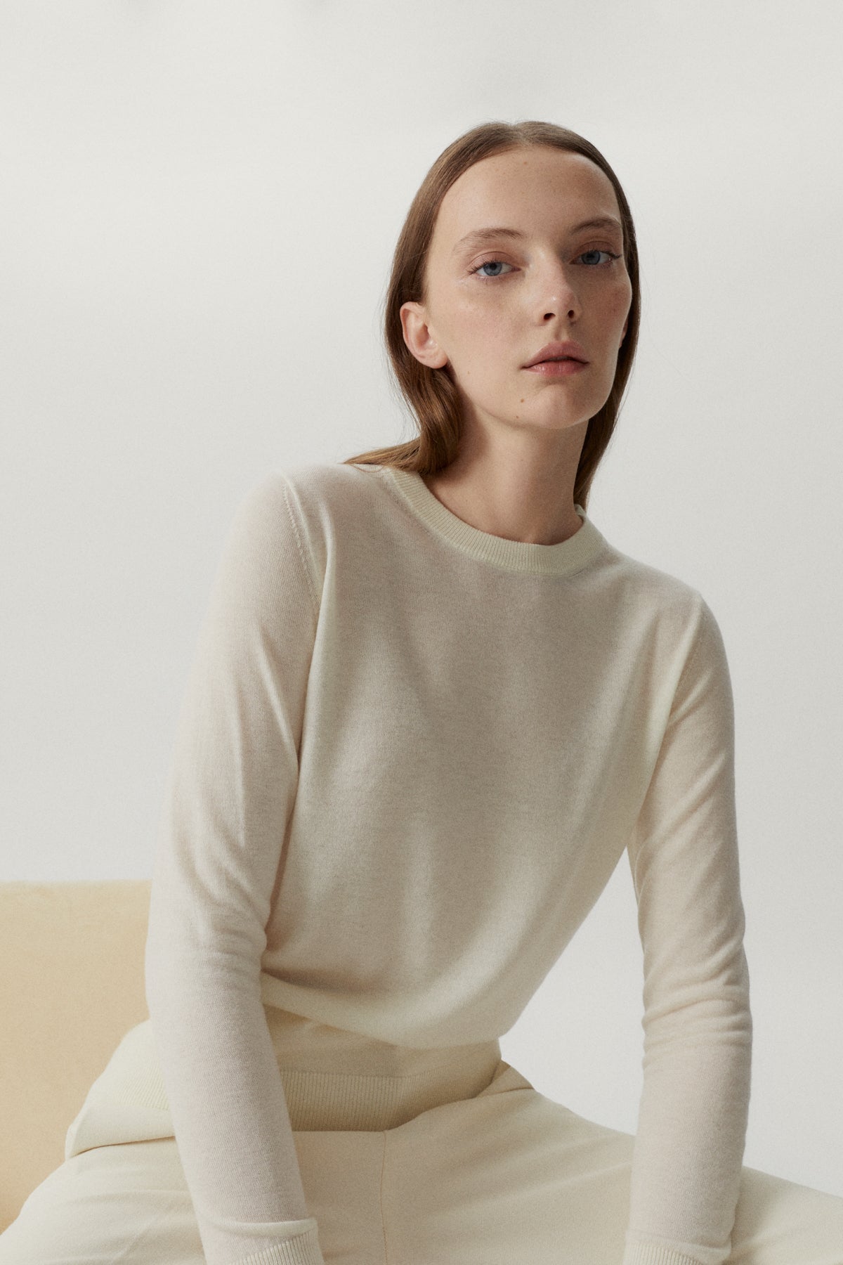 the ultrasoft wool round neck 2 natural white