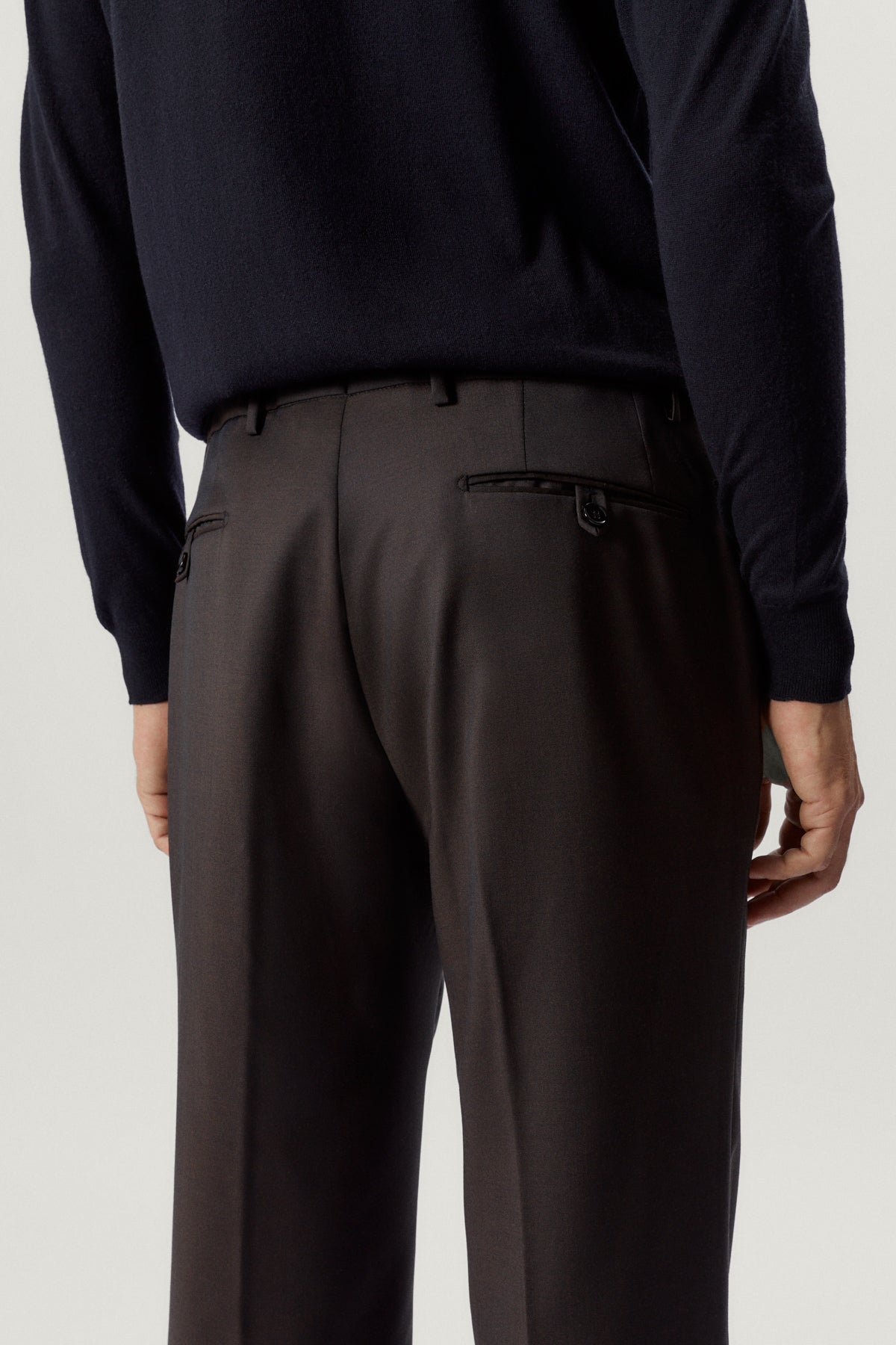 the wool tailored pants with pinces dark brown