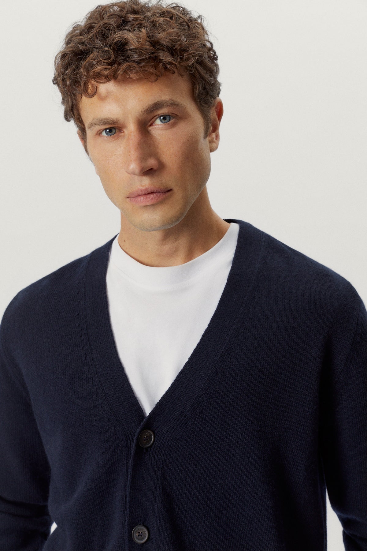 the woolen cardigan blue navy