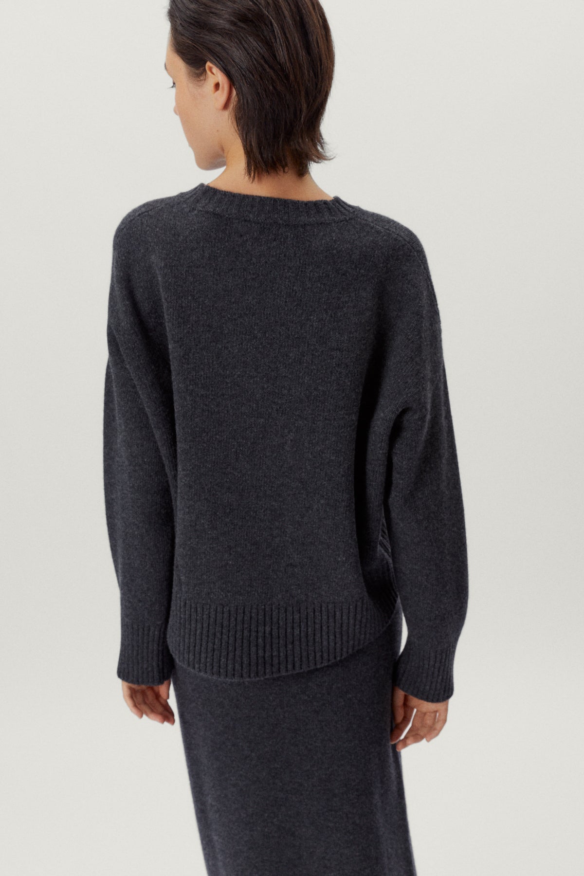 the woolen chunky sweater ash grey