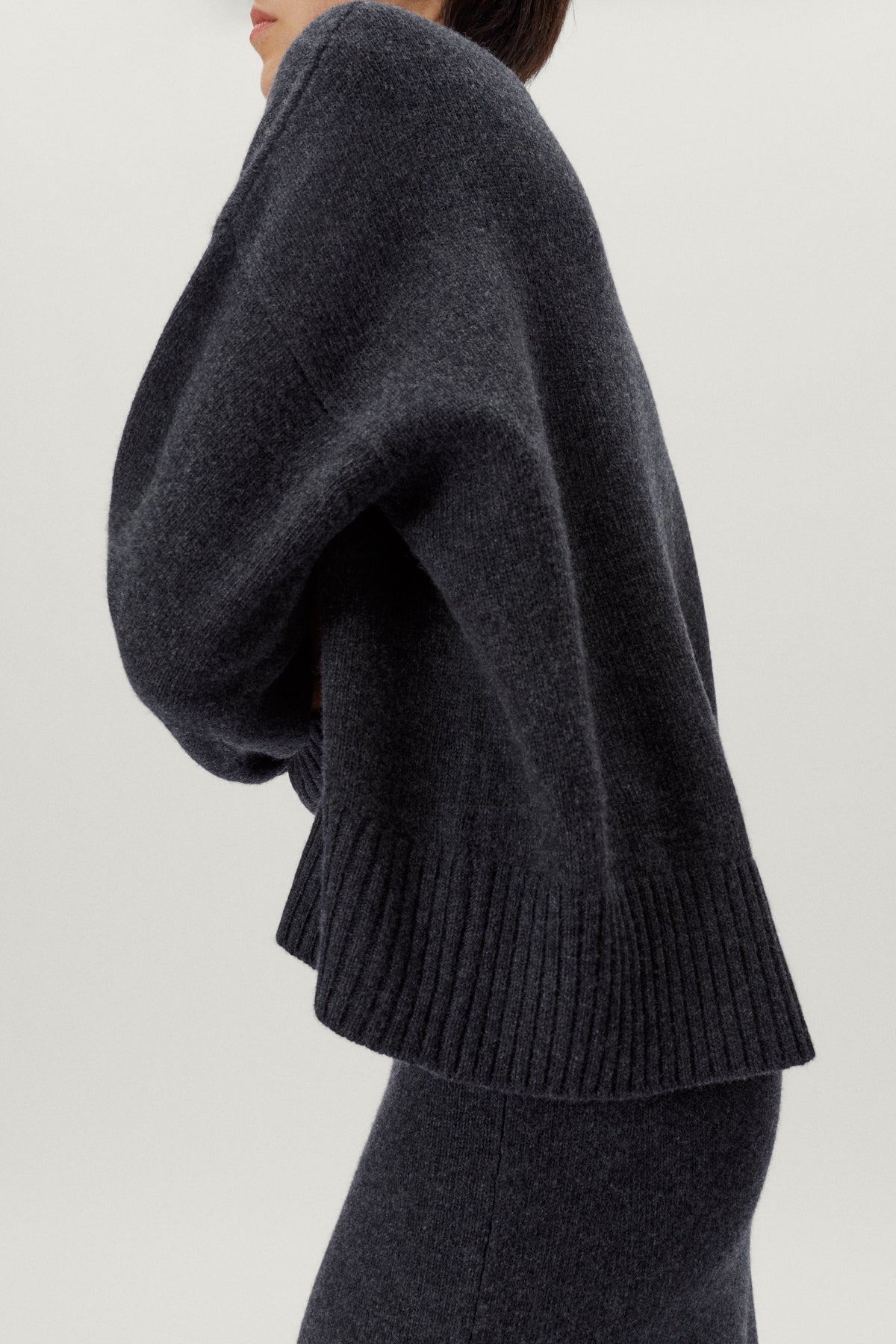 the woolen chunky sweater ash grey