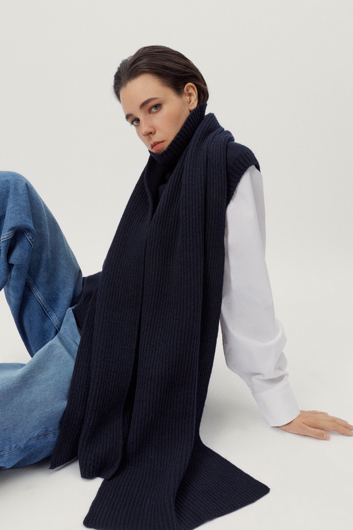 the woolen ribbed scarf blue navy