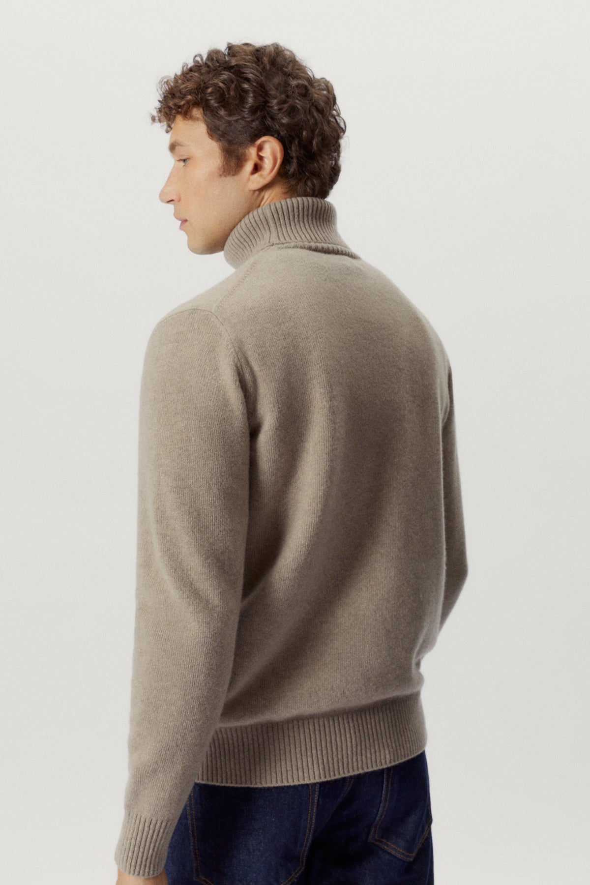 the woolen roll neck oak