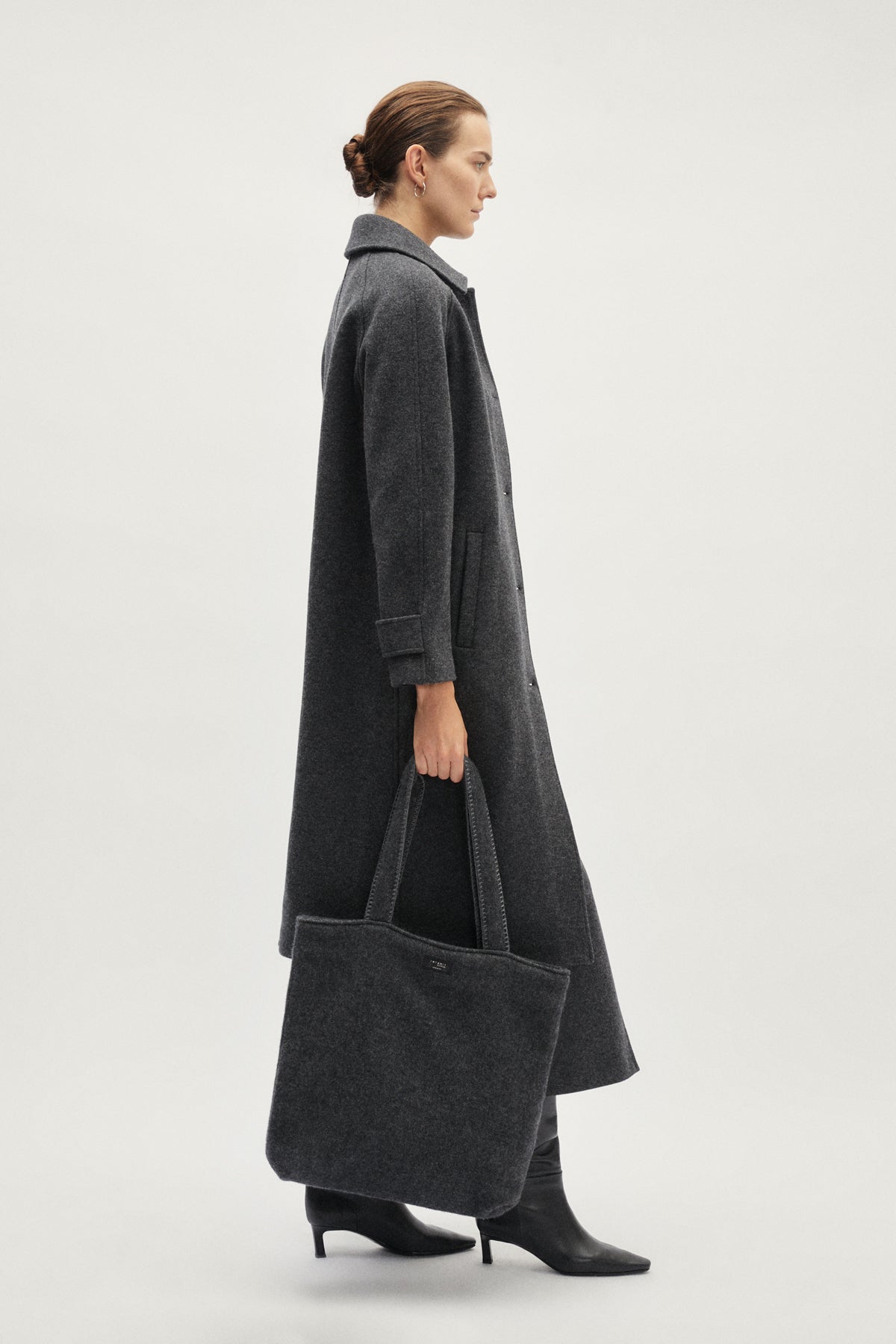 The Woolen Tote Bag - grey