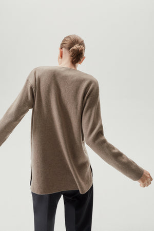 Natural Beige | The Superior Cashmere Oversize V-Neck