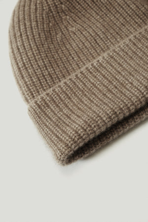 Natural Beige | The Ribbed Cashmere Beanie